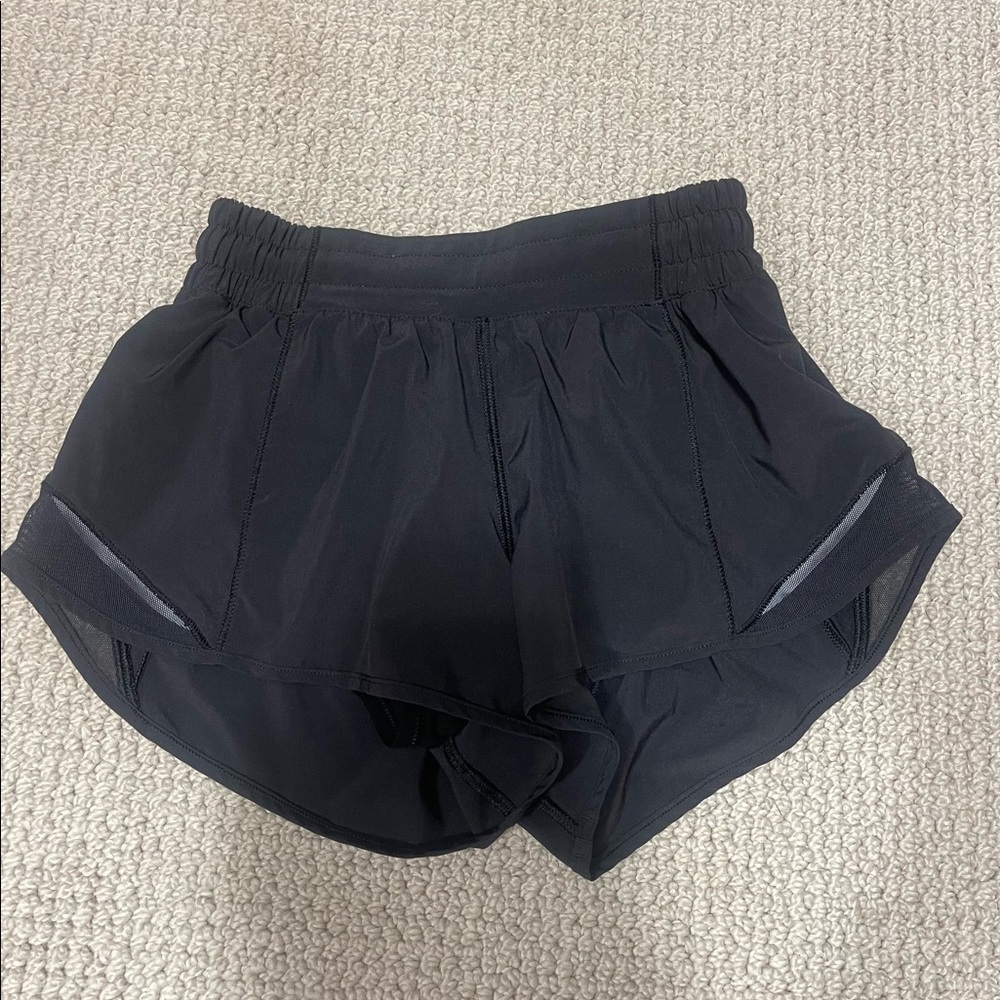 Lululemon, Hottie Hot short, workout shorts, black, size 2, perfect condition